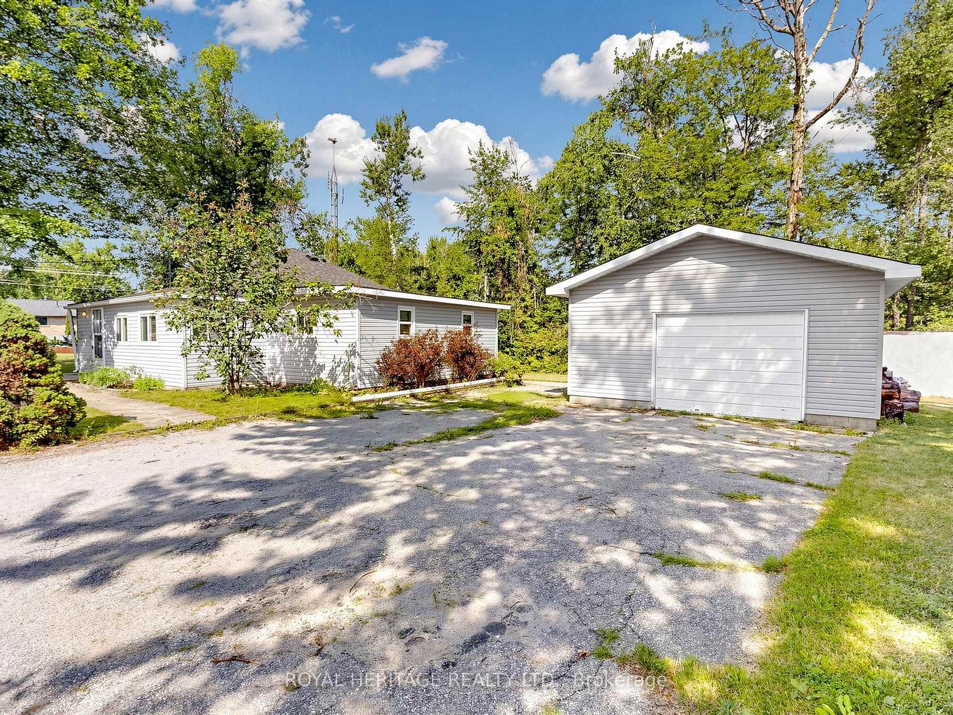 Photo 2 of 24 Ridge Avenue, Ramara, Rural Ramara — HOMEH