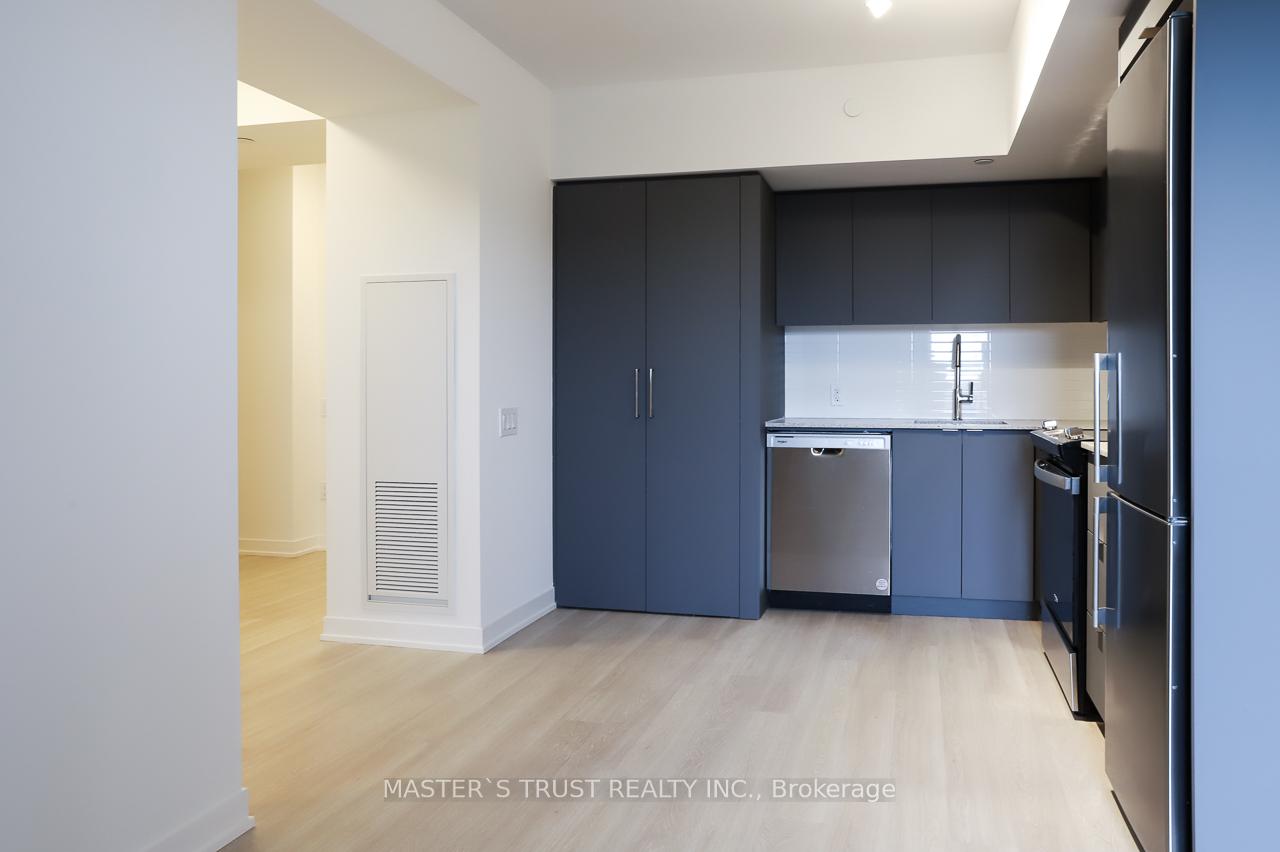 Photo 5 of Unit 629, 500 Wilson Avenue, North York, Clanton Park — HOMEH
