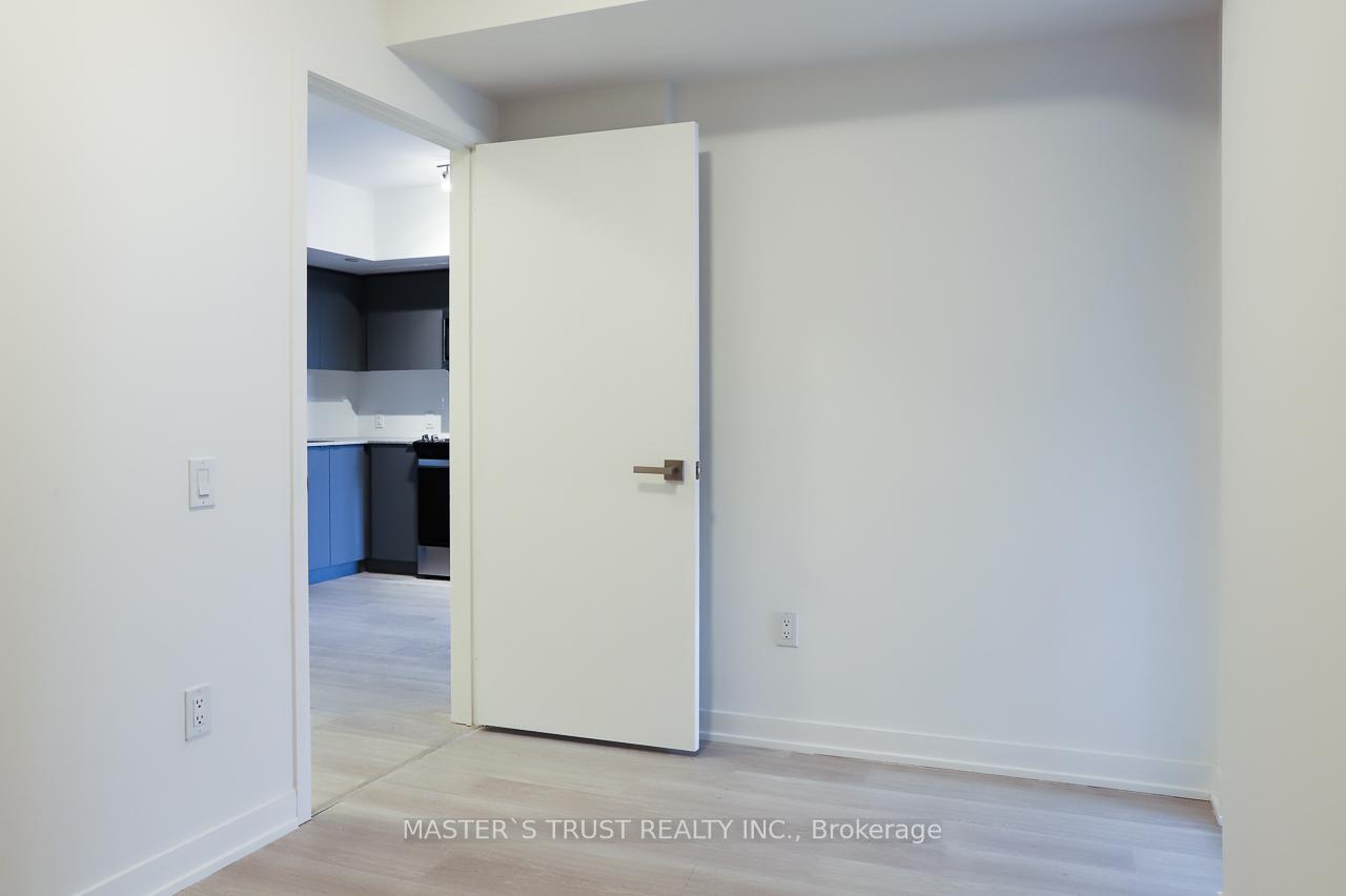 Photo 10 of Unit 629, 500 Wilson Avenue, North York, Clanton Park — HOMEH