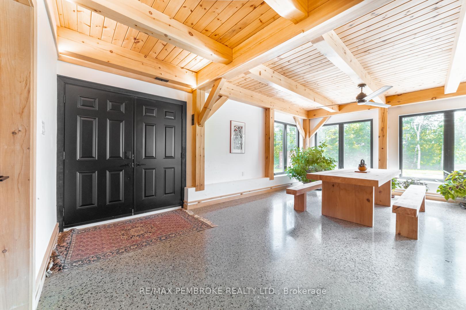 Photo 3 of 102 Rantz Road, Petawawa, Petawawa — HOMEH