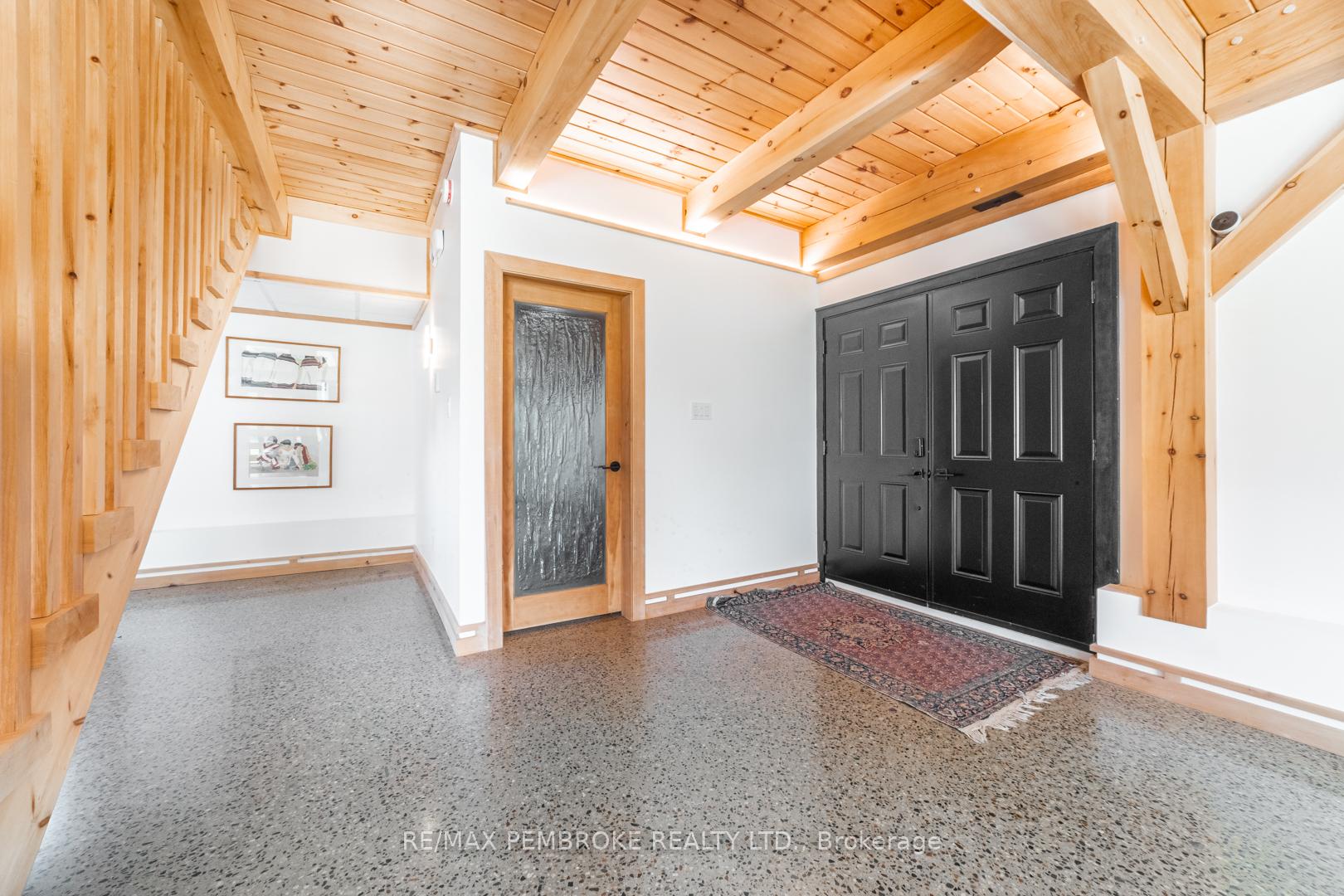Photo 4 of 102 Rantz Road, Petawawa, Petawawa — HOMEH