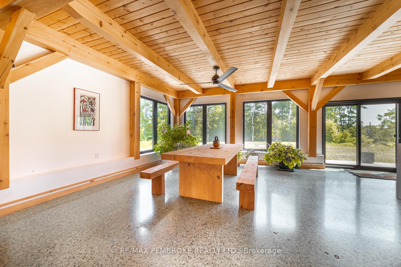Photo 5 of 102 Rantz Road, Petawawa, Petawawa — HOMEH