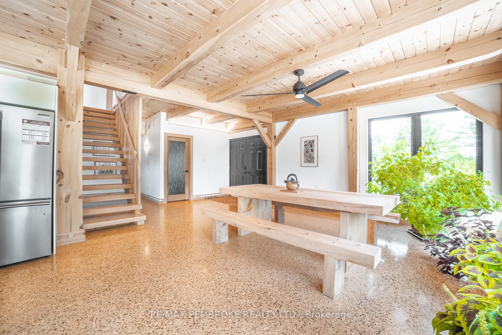 Photo 8 of 102 Rantz Road, Petawawa, Petawawa — HOMEH