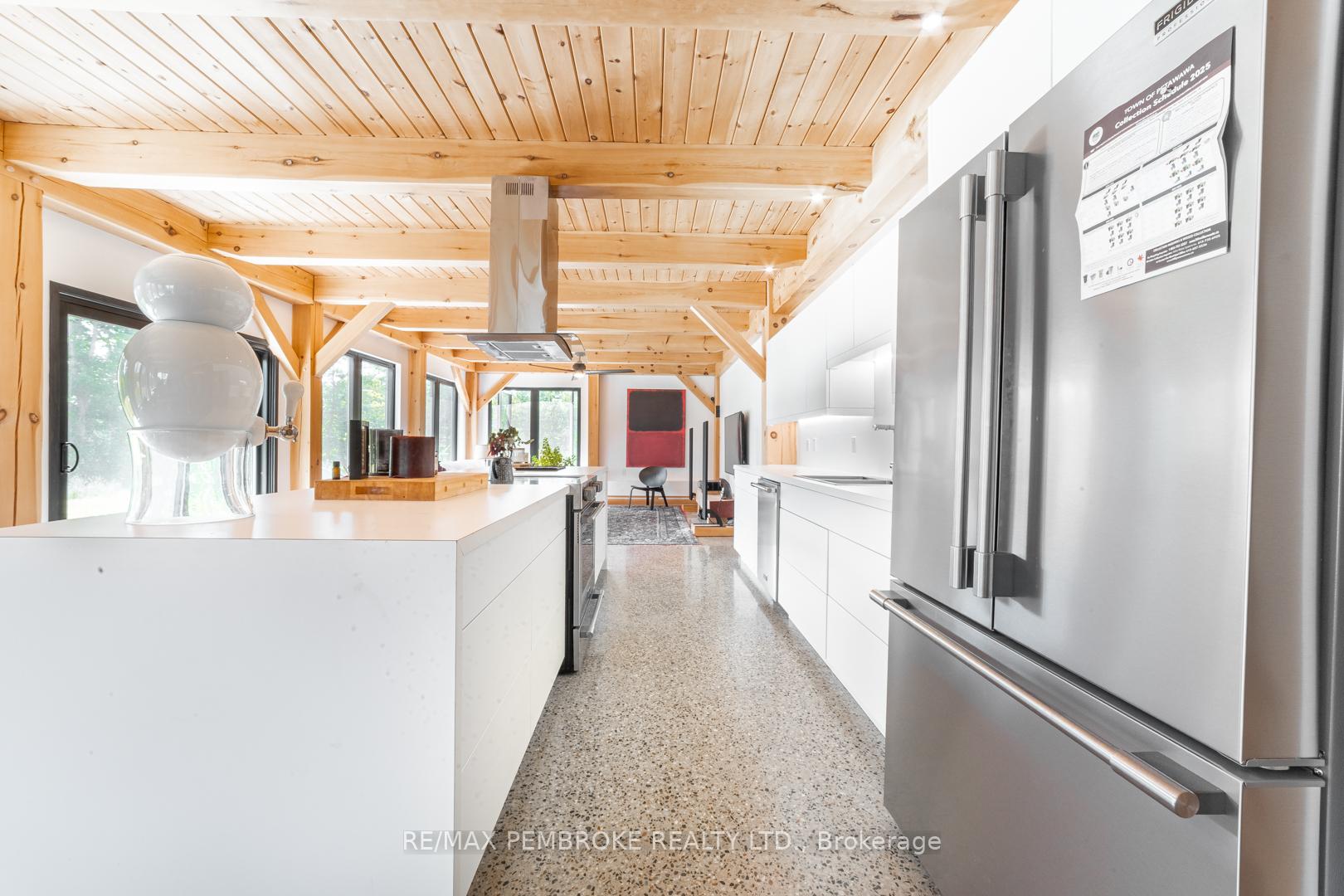 Photo 9 of 102 Rantz Road, Petawawa, Petawawa — HOMEH
