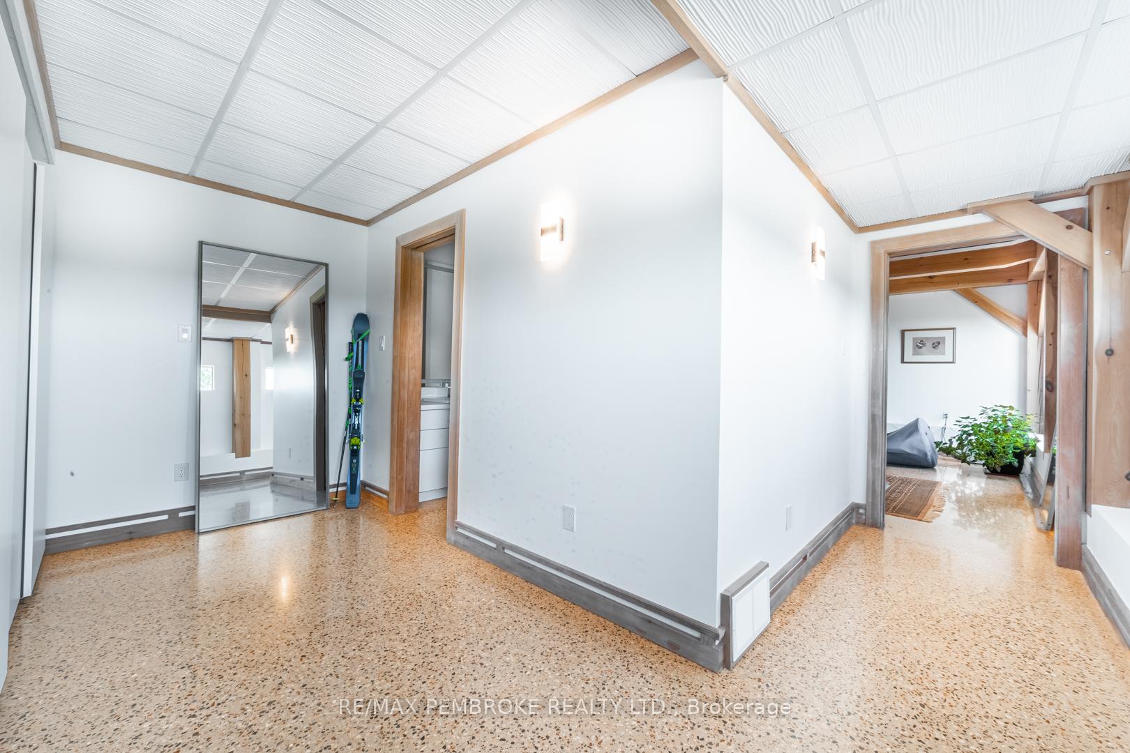 Photo 15 of 102 Rantz Road, Petawawa, Petawawa — HOMEH