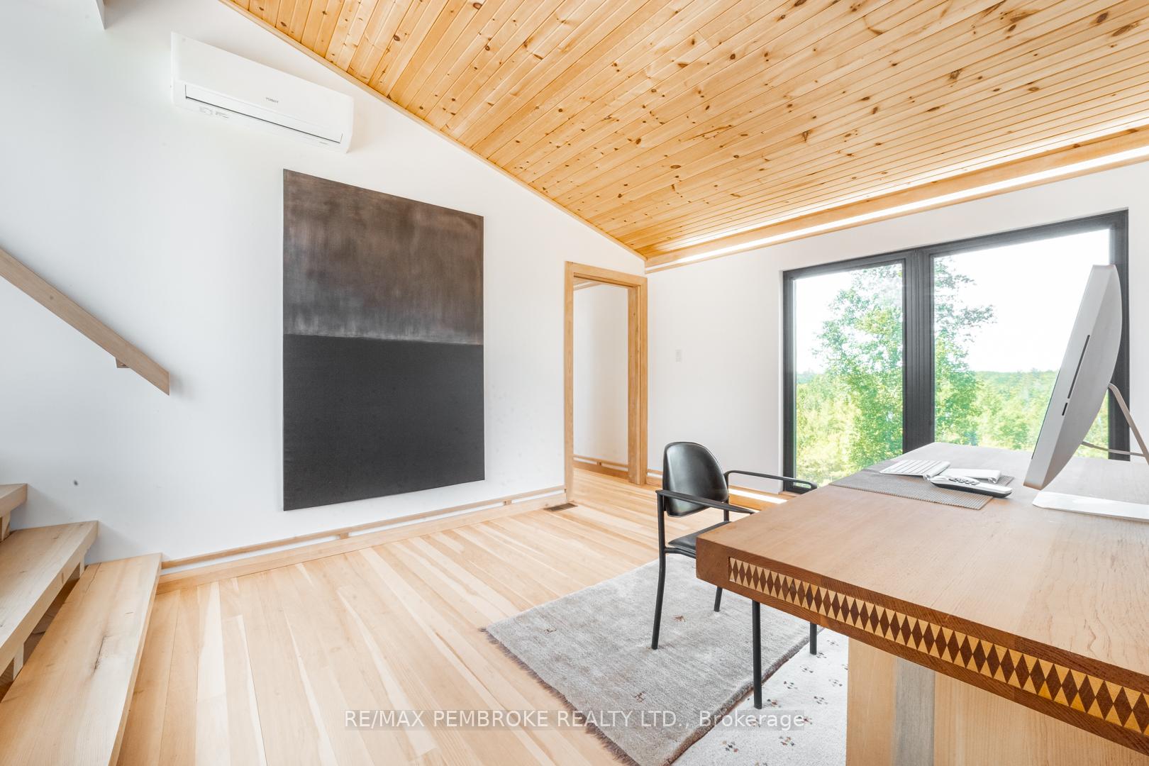 Photo 20 of 102 Rantz Road, Petawawa, Petawawa — HOMEH