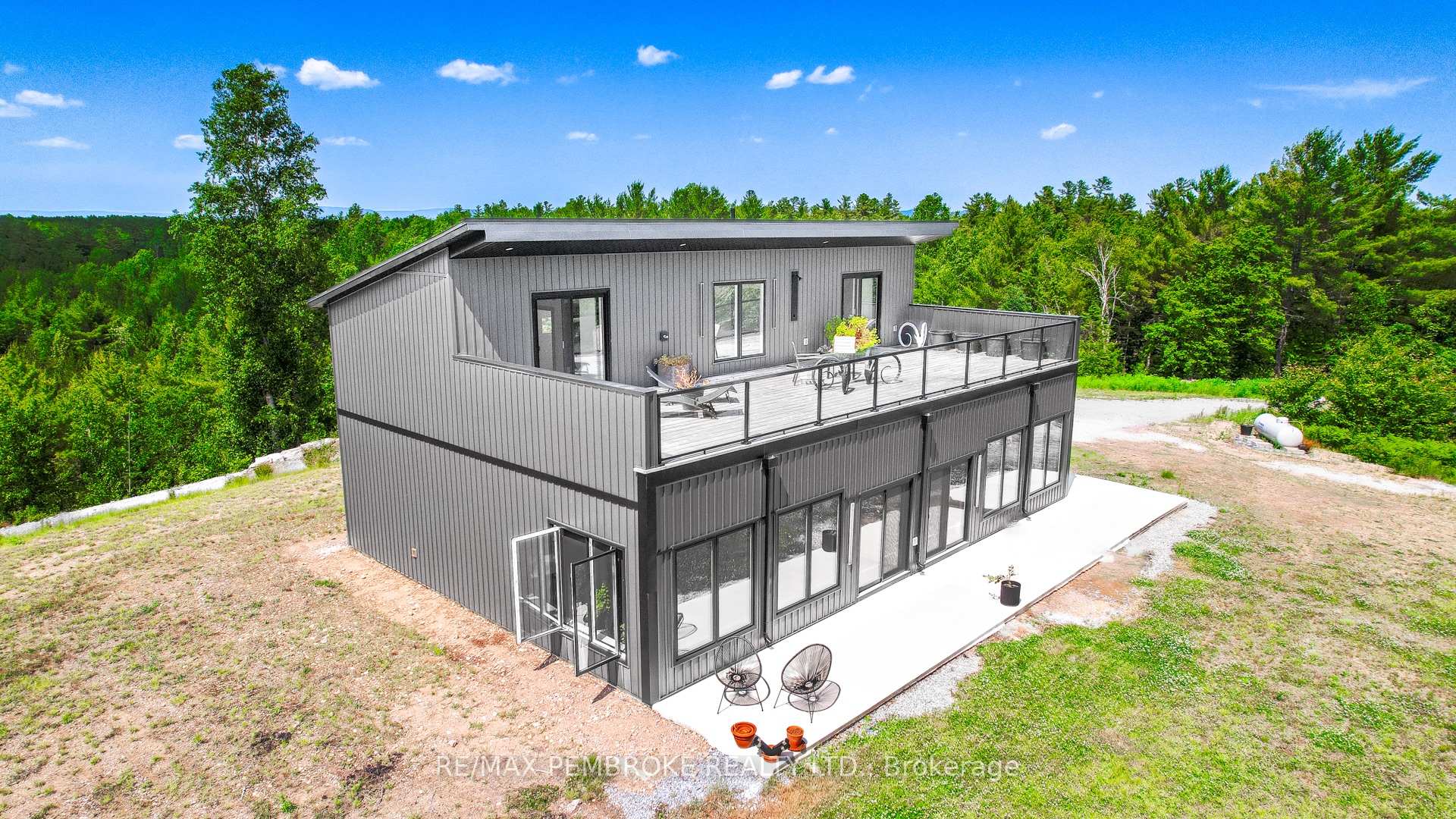 Photo 38 of 102 Rantz Road, Petawawa, Petawawa — HOMEH