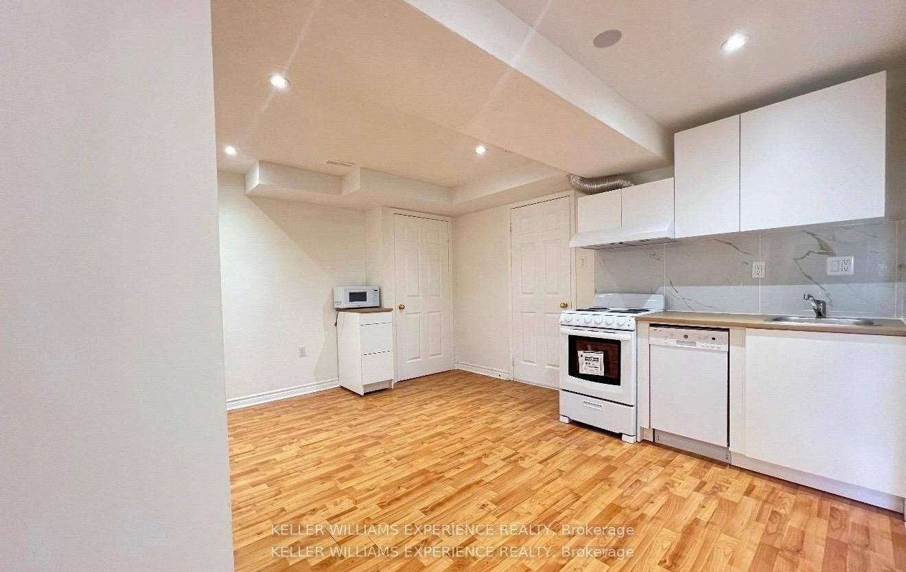 Photo 5 of Unit BSMT, 44 Alpine Crescent, Richmond Hill, Rouge Woods — HOMEH