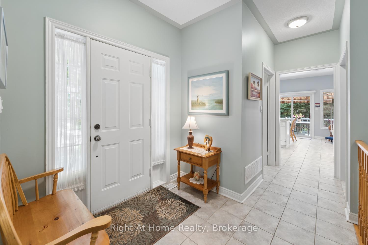 Photo 5 of 4 Candlelight Court, Scugog, Port Perry — HOMEH