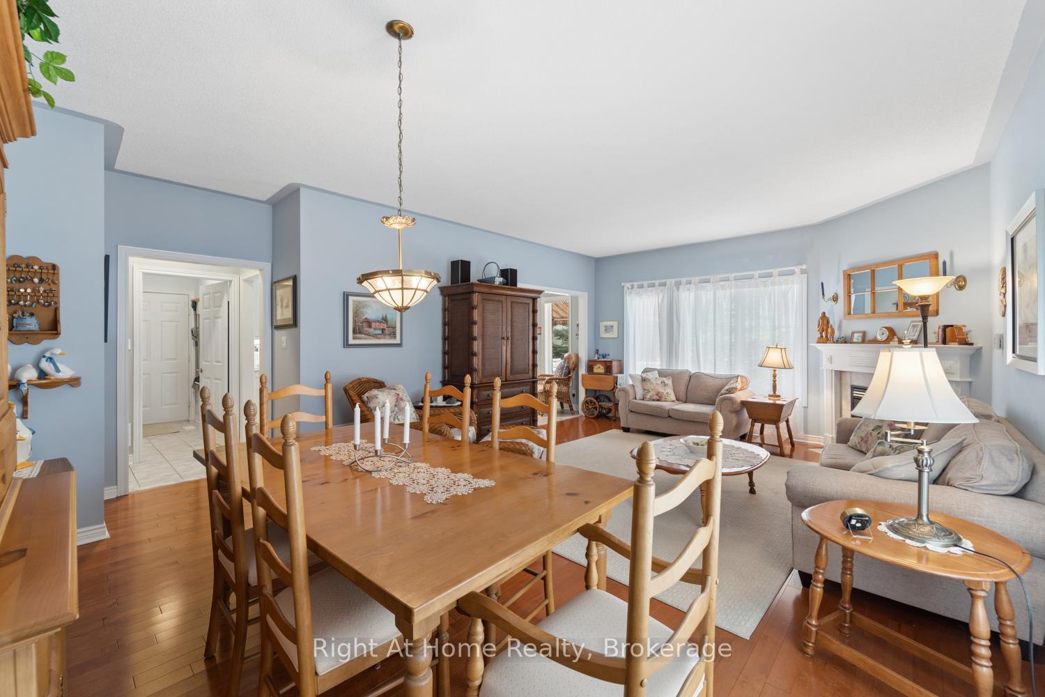 Photo 14 of 4 Candlelight Court, Scugog, Port Perry — HOMEH