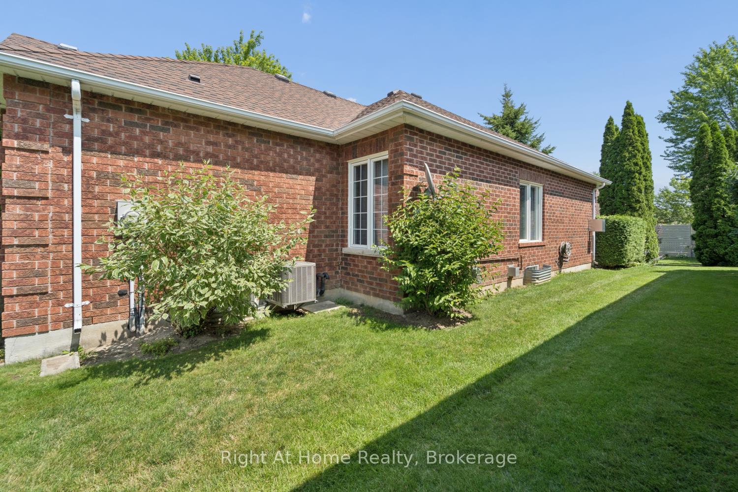 Photo 45 of 4 Candlelight Court, Scugog, Port Perry — HOMEH