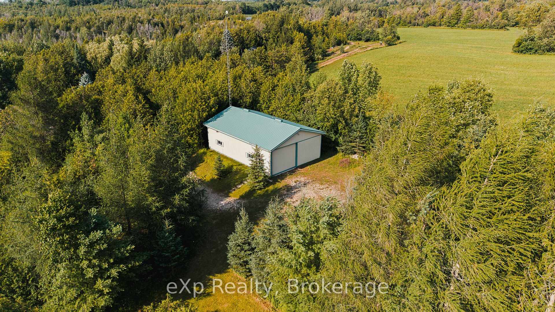 Photo 6 of 243204 Southgate 24 Road, Southgate — HOMEH