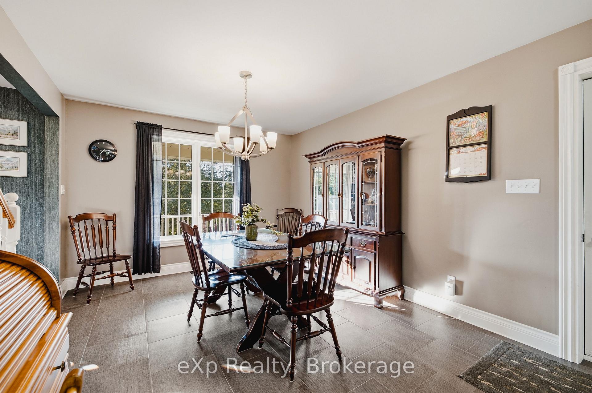 Photo 15 of 243204 Southgate 24 Road, Southgate — HOMEH