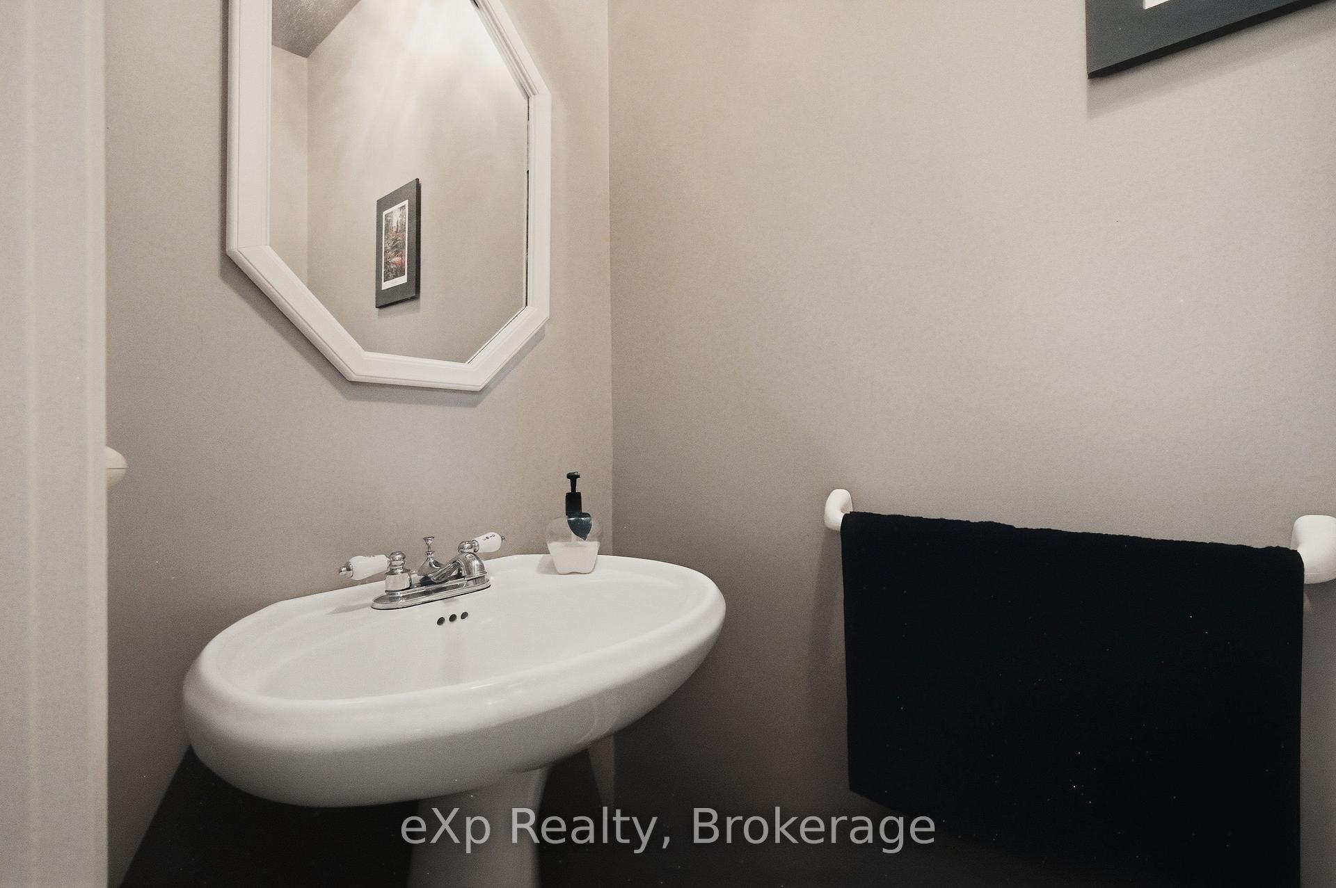 Photo 21 of 243204 Southgate 24 Road, Southgate — HOMEH