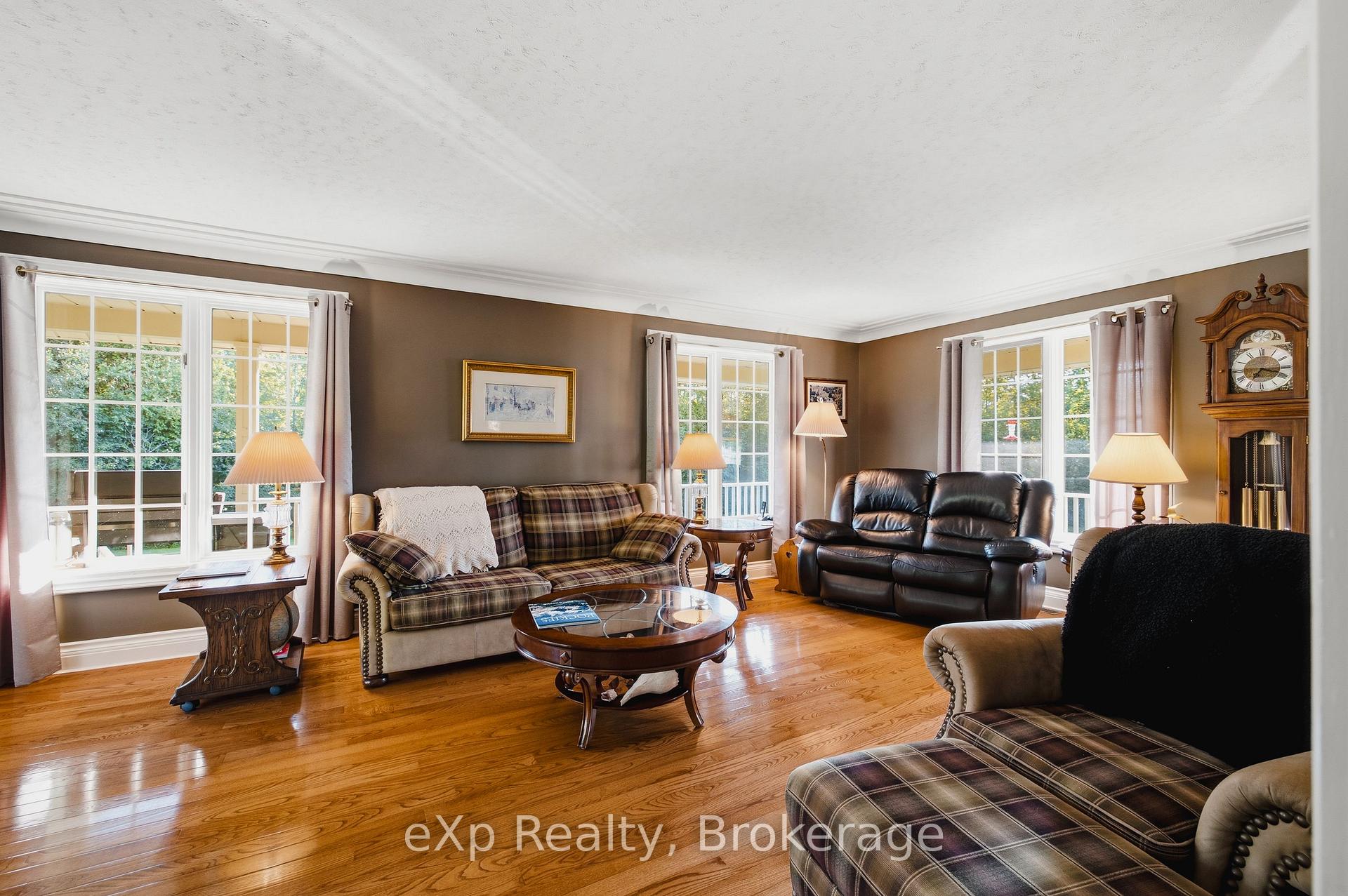 Photo 23 of 243204 Southgate 24 Road, Southgate — HOMEH