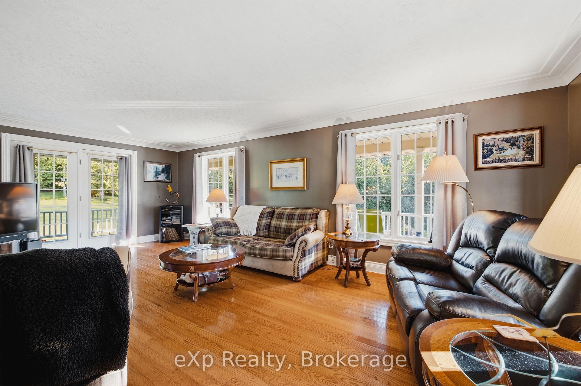 Photo 24 of 243204 Southgate 24 Road, Southgate — HOMEH