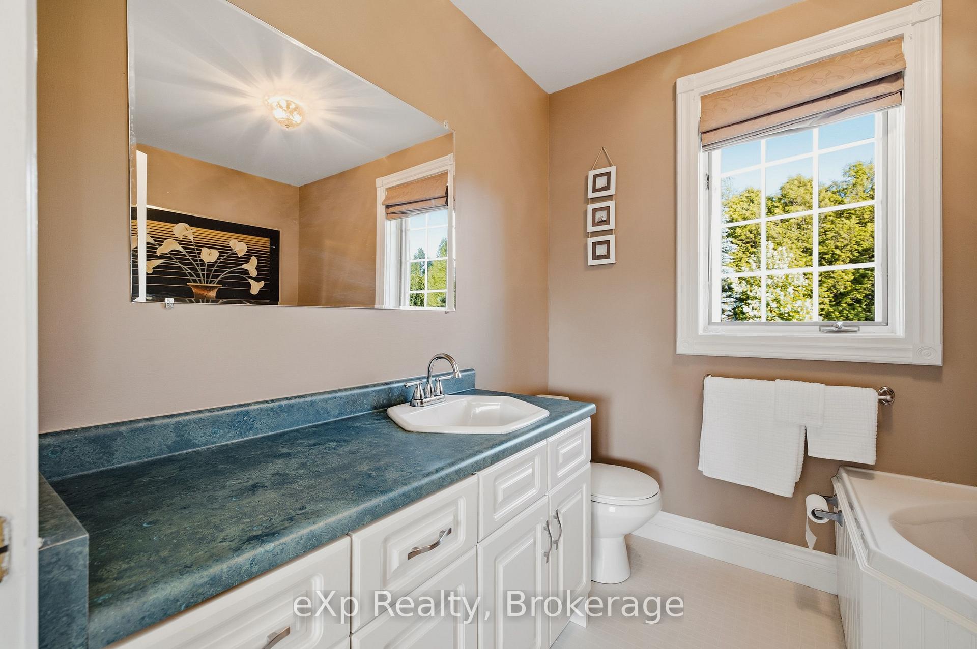 Photo 31 of 243204 Southgate 24 Road, Southgate — HOMEH