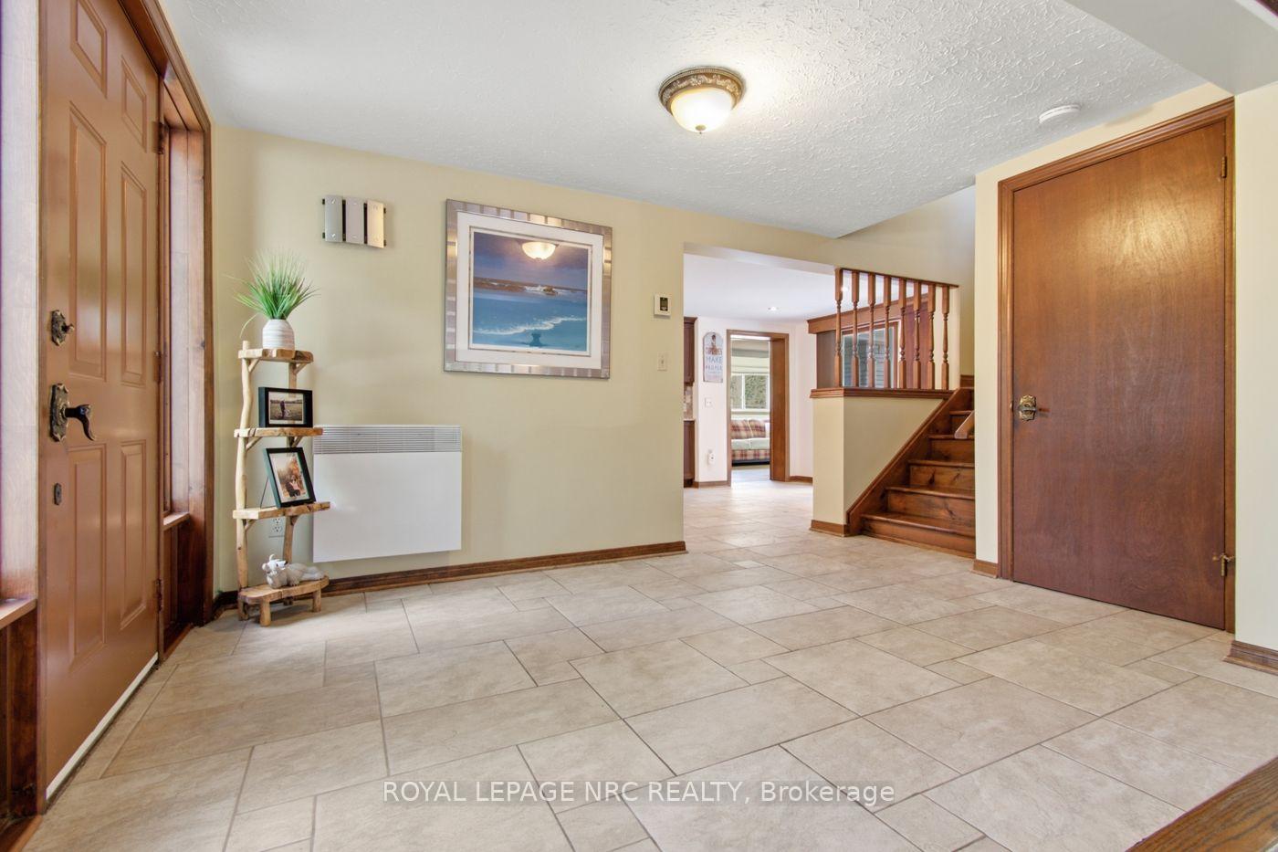 Photo 3 of 277 Pancake Lane, Pelham, Fonthill — HOMEH