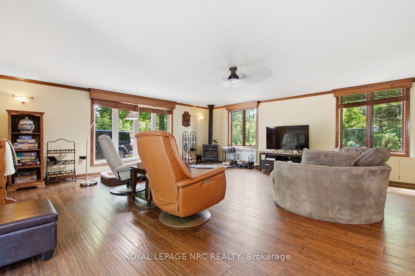 Photo 8 of 277 Pancake Lane, Pelham, Fonthill — HOMEH