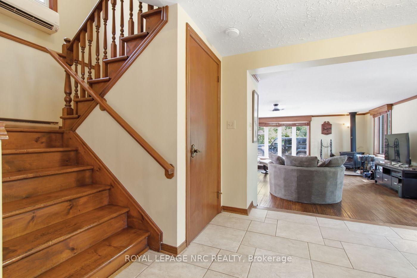 Photo 9 of 277 Pancake Lane, Pelham, Fonthill — HOMEH