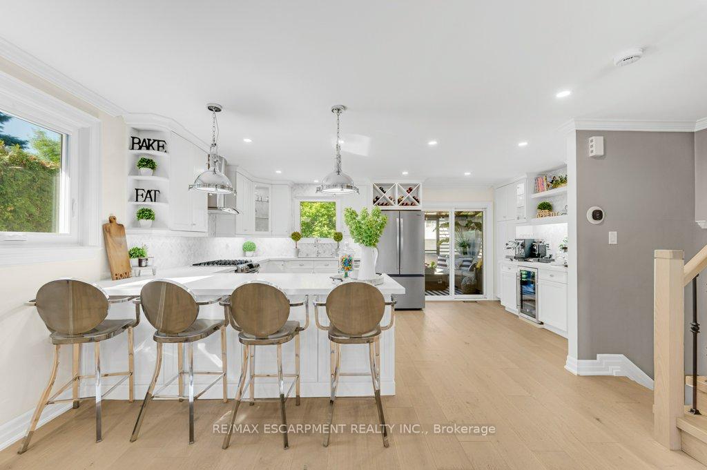 Photo 6 of 1482 Epping Road, Burlington, Palmer — HOMEH
