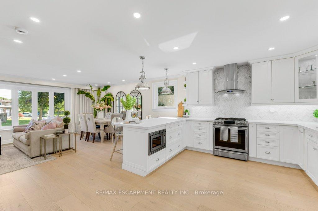 Photo 7 of 1482 Epping Road, Burlington, Palmer — HOMEH