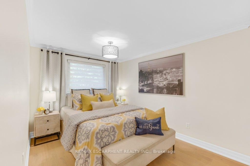 Photo 23 of 1482 Epping Road, Burlington, Palmer — HOMEH