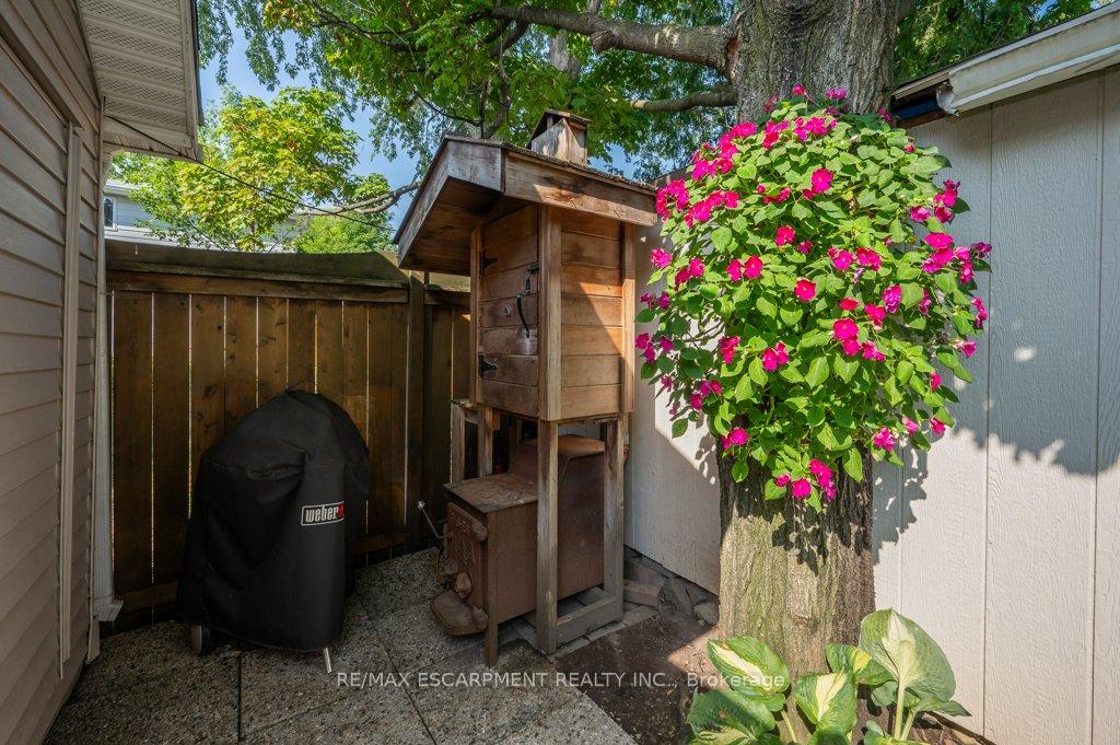 Photo 49 of 1482 Epping Road, Burlington, Palmer — HOMEH