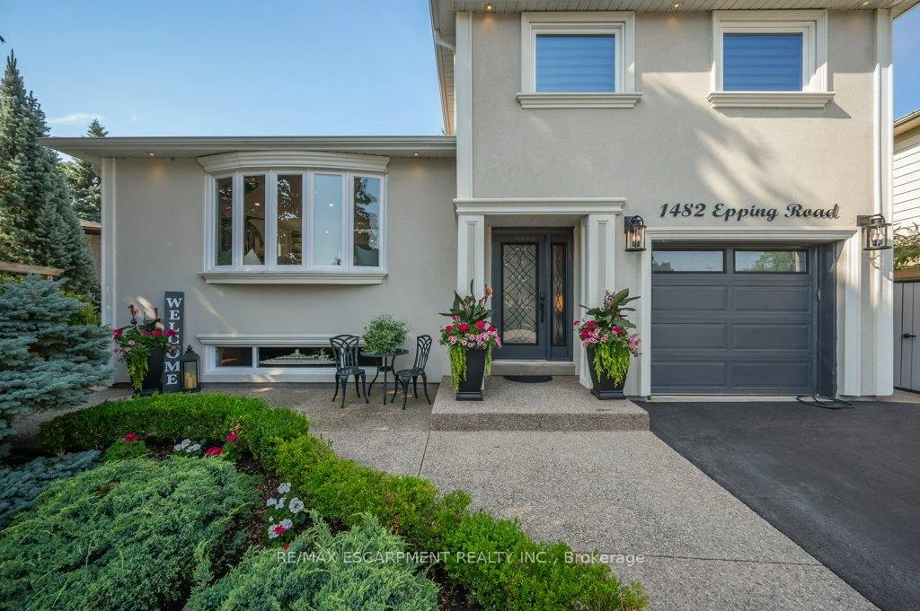 Photo 9 of 1482 Epping Road, Burlington, Palmer — HOMEH