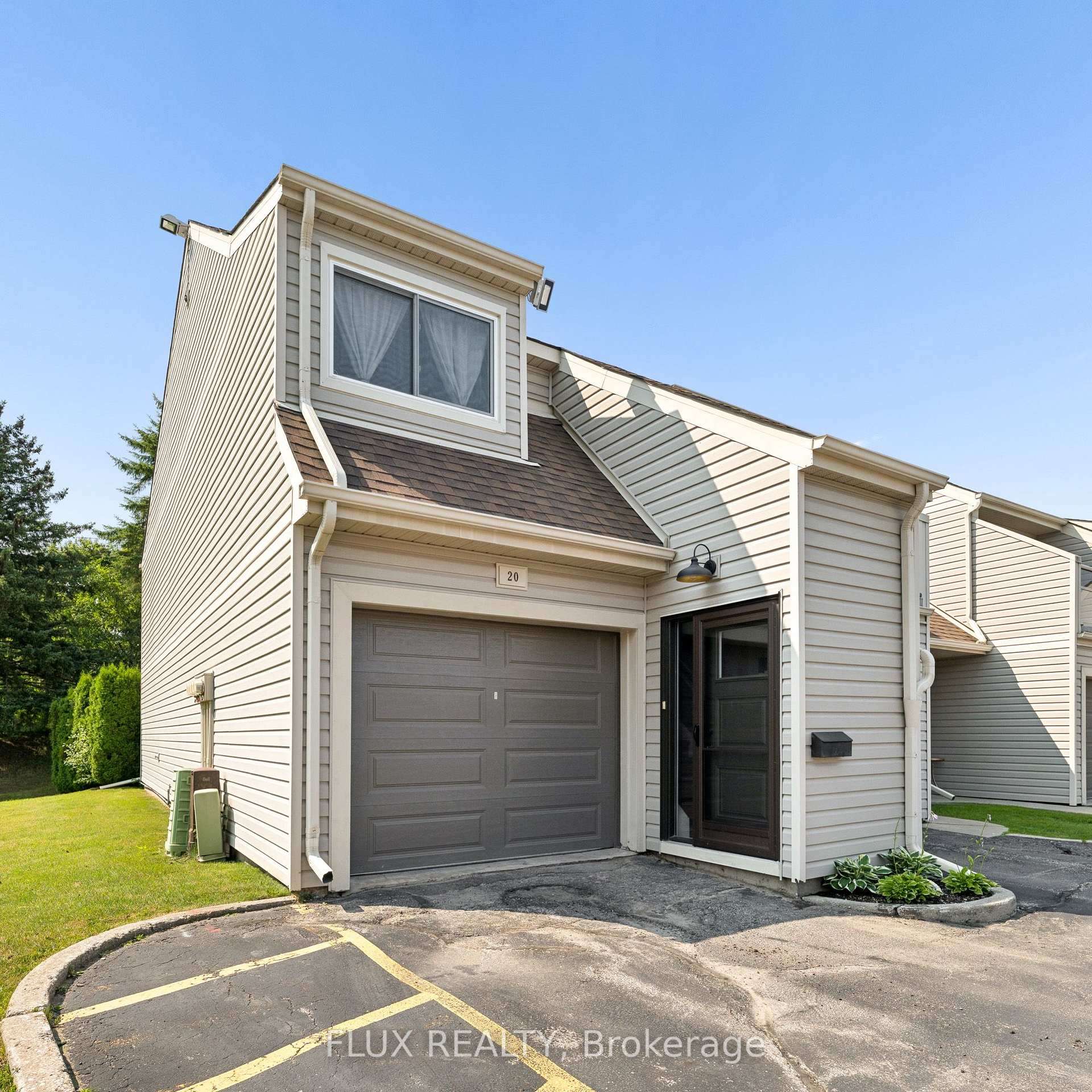 Photo 1 of Unit 20, 337 Kingswood Drive, Kitchener, Alpine — HOMEH