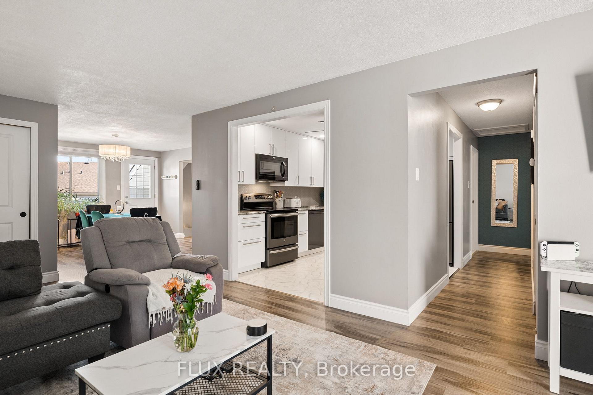 Photo 16 of Unit 20, 337 Kingswood Drive, Kitchener, Alpine — HOMEH