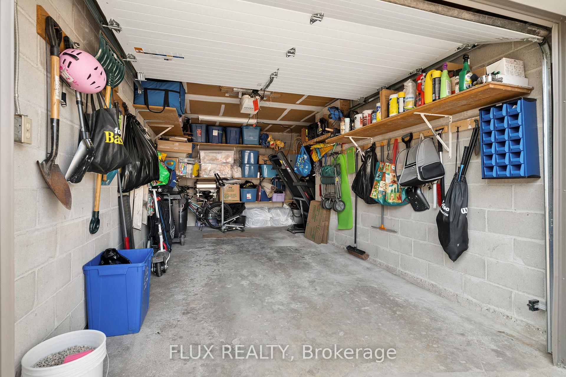 Photo 33 of Unit 20, 337 Kingswood Drive, Kitchener, Alpine — HOMEH