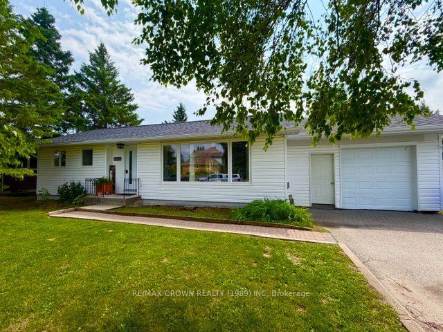 Photo 1 of 1305 Alexandra Street, Hearst — HOMEH