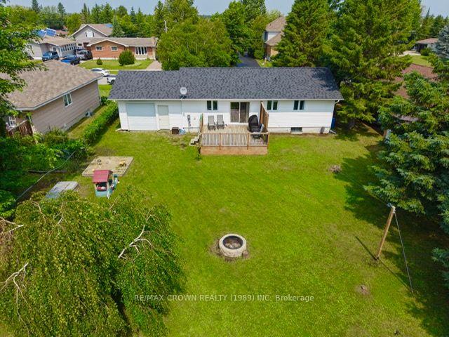 Photo 8 of 1305 Alexandra Street, Hearst — HOMEH