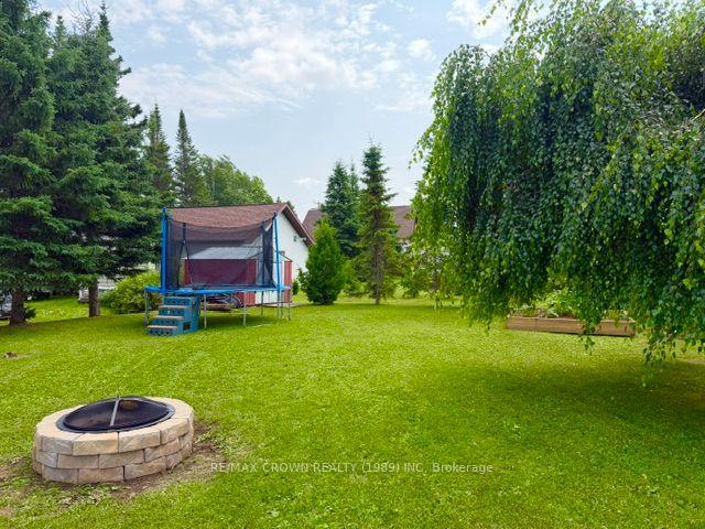 Photo 11 of 1305 Alexandra Street, Hearst — HOMEH