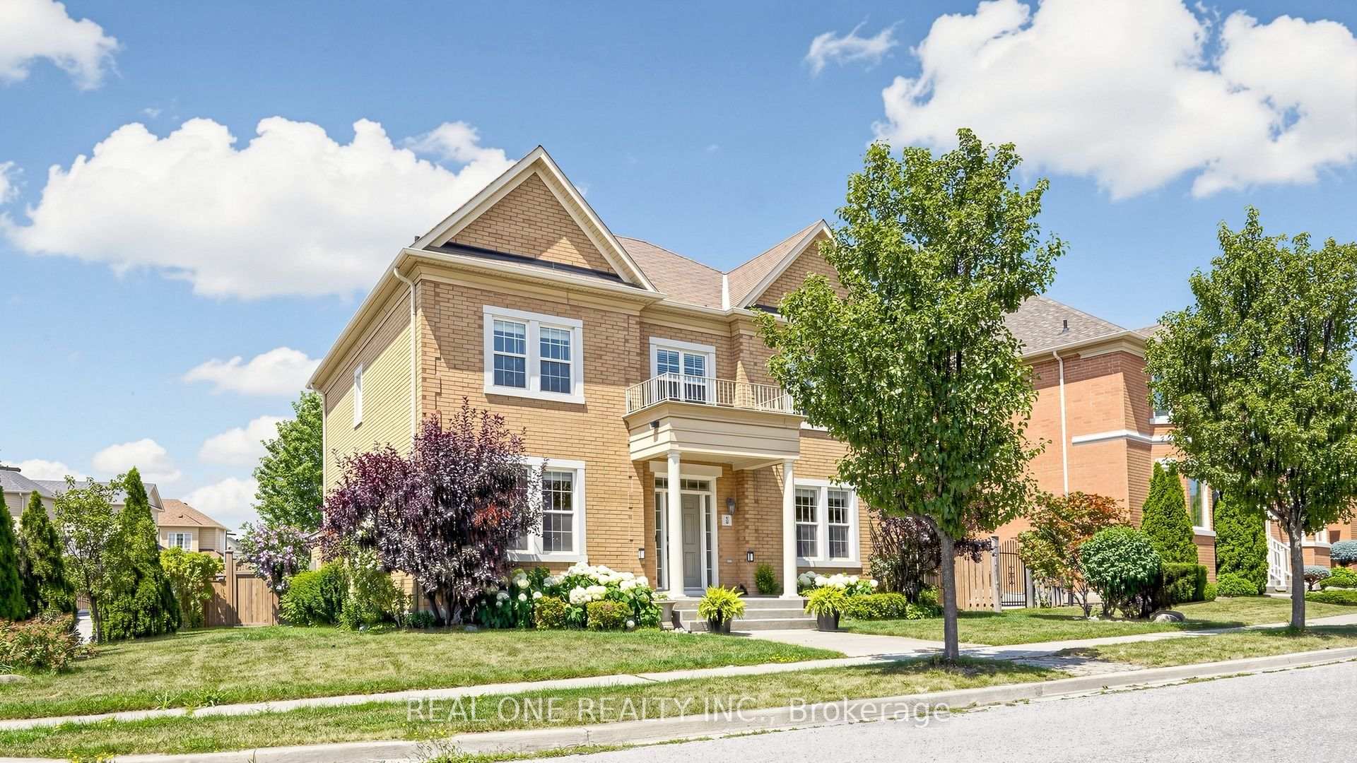 Photo 2 of 8 Lebarr Road, Markham, Cathedraltown — HOMEH