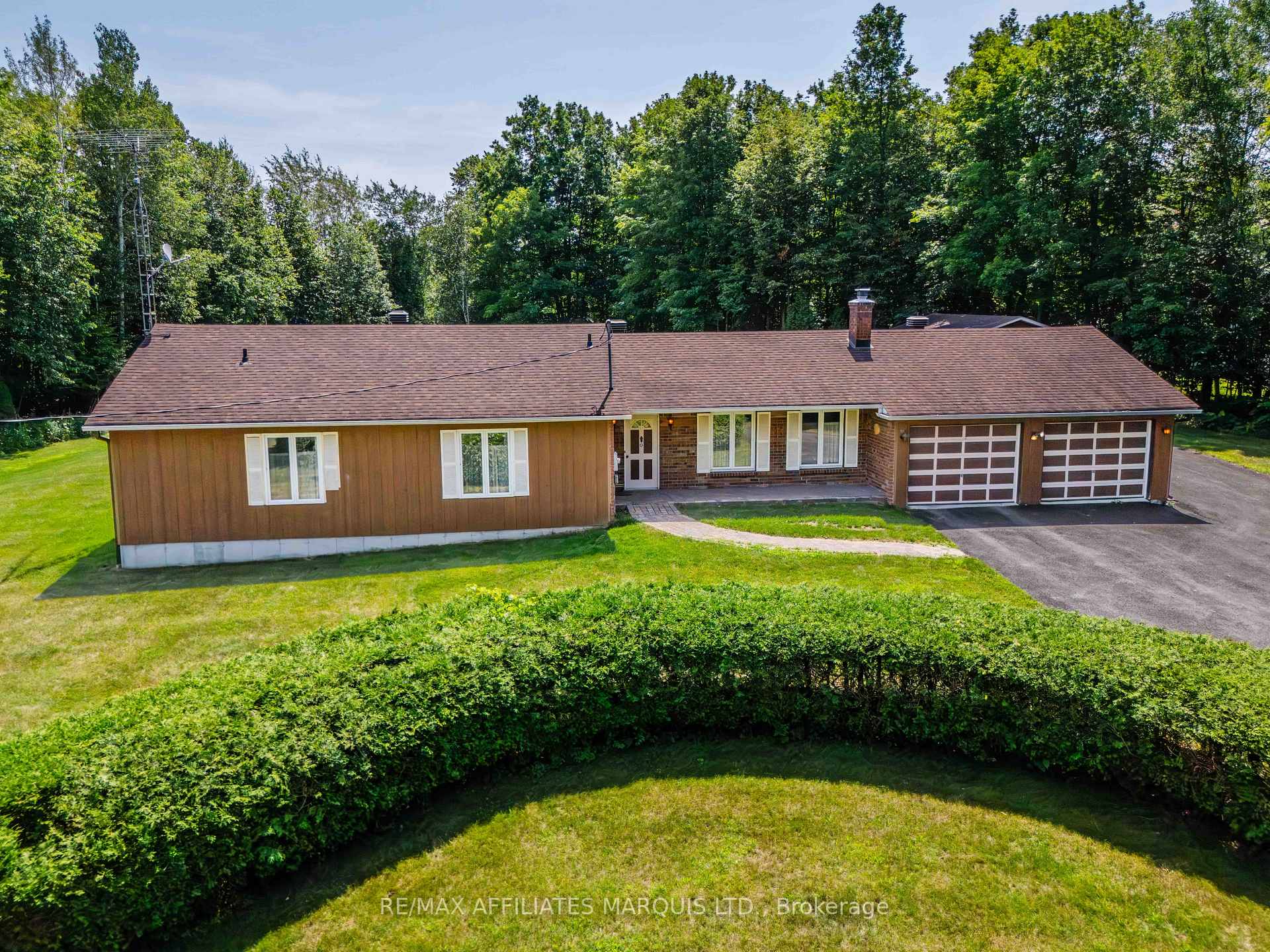Photo 2 of 19458 Caber Road, South Glengarry, South Glengarry (Charlottenburgh) Twp — HOMEH