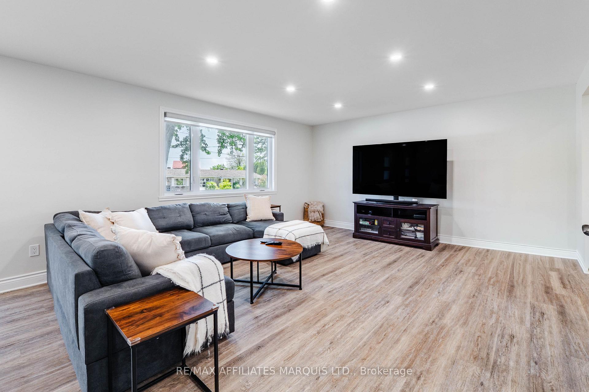 Photo 7 of 1605 Queen Street, Cornwall, Cornwall — HOMEH
