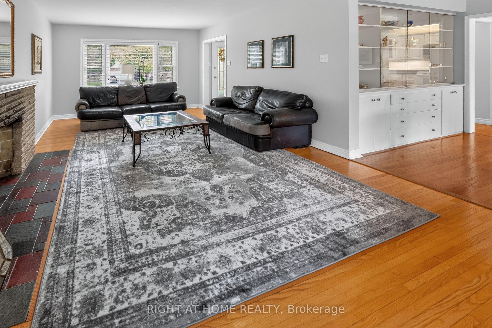 Photo 8 of 39 Park Avenue, St. Thomas — HOMEH