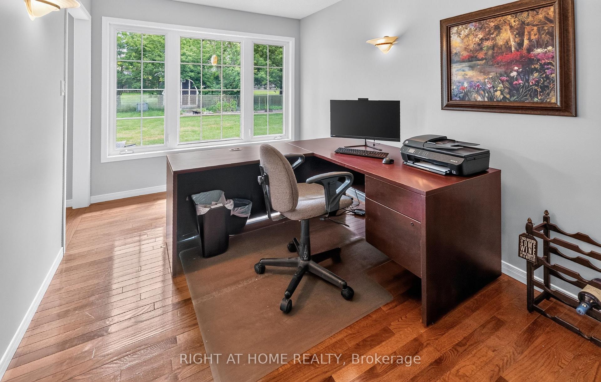 Photo 11 of 39 Park Avenue, St. Thomas — HOMEH