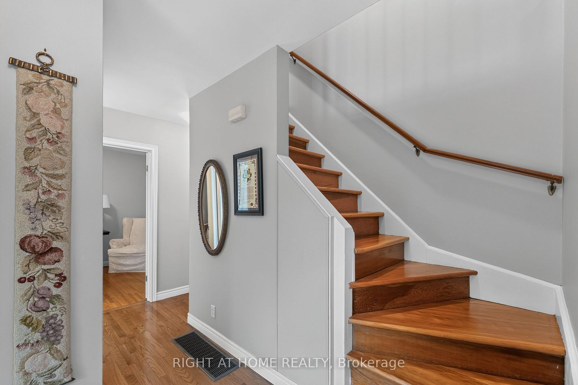 Photo 12 of 39 Park Avenue, St. Thomas — HOMEH