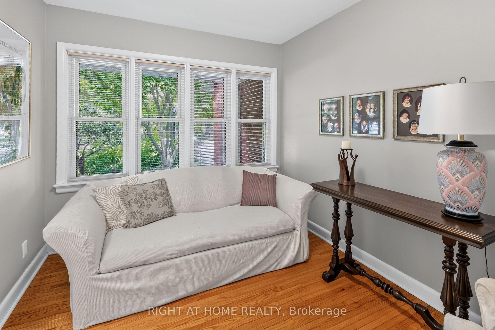 Photo 15 of 39 Park Avenue, St. Thomas — HOMEH