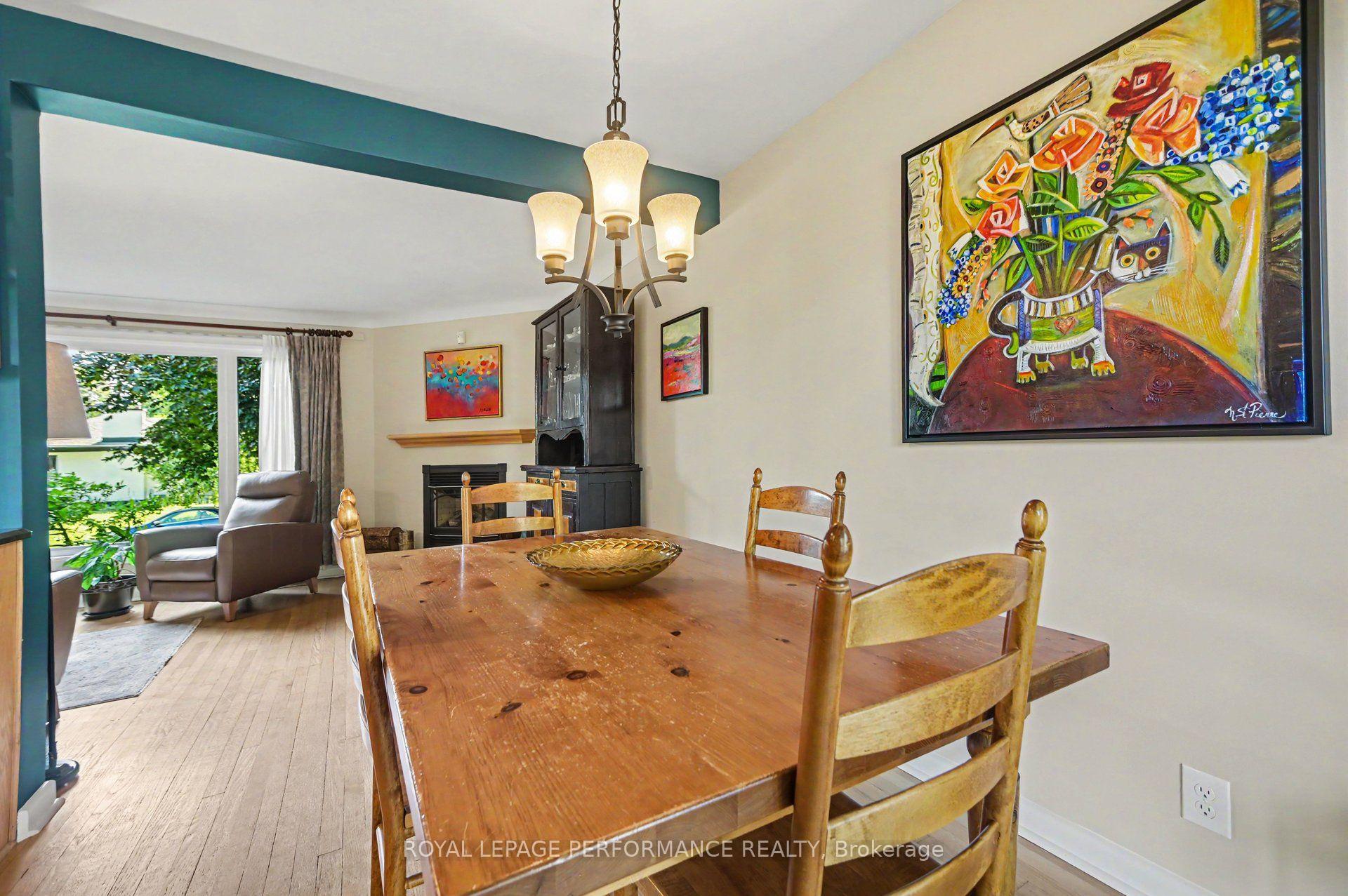 Photo 9 of 1208 Cline Crescent, Ottawa, Bel Air Heights — HOMEH