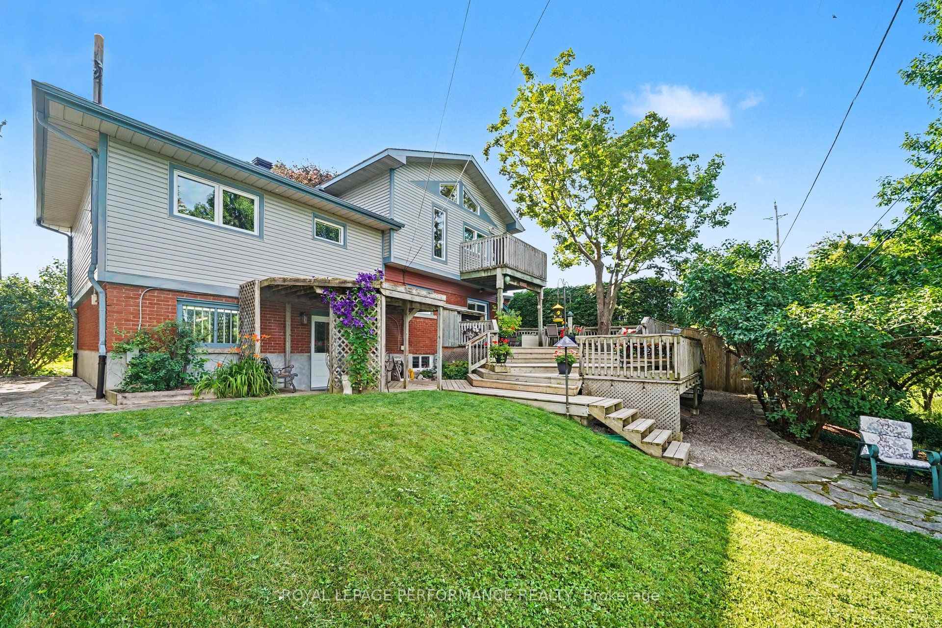 Photo 34 of 1208 Cline Crescent, Ottawa, Bel Air Heights — HOMEH