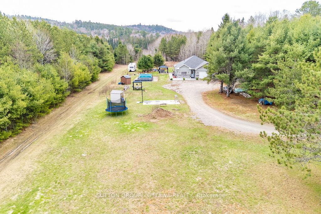 Photo 4 of 12 Eastern Avenue, Greater Madawaska, Greater Madawaska — HOMEH
