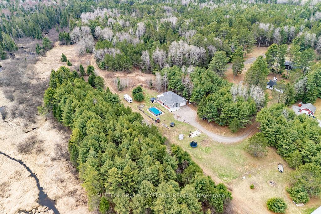 Photo 6 of 12 Eastern Avenue, Greater Madawaska, Greater Madawaska — HOMEH