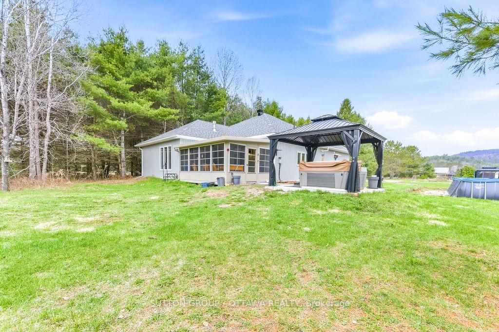 Photo 14 of 12 Eastern Avenue, Greater Madawaska, Greater Madawaska — HOMEH