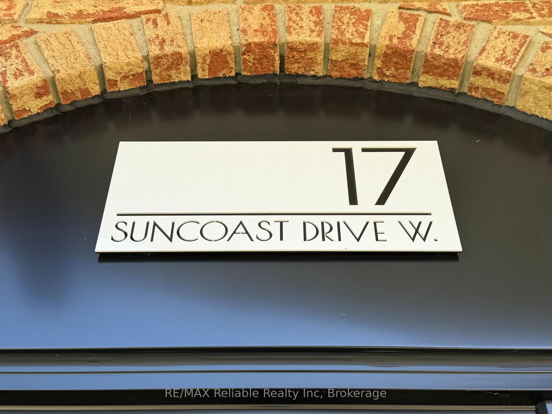 Photo 4 of 17 Suncoast Drive W, Goderich, Goderich (Town) — HOMEH