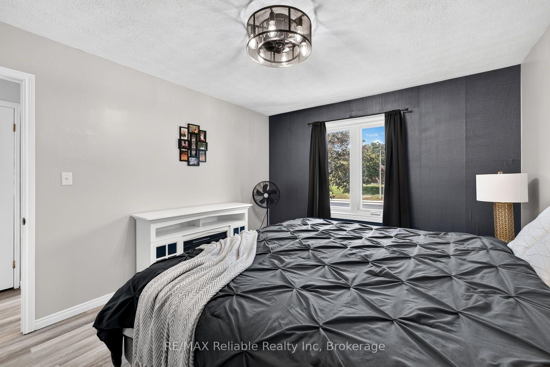Photo 24 of 17 Suncoast Drive W, Goderich, Goderich (Town) — HOMEH