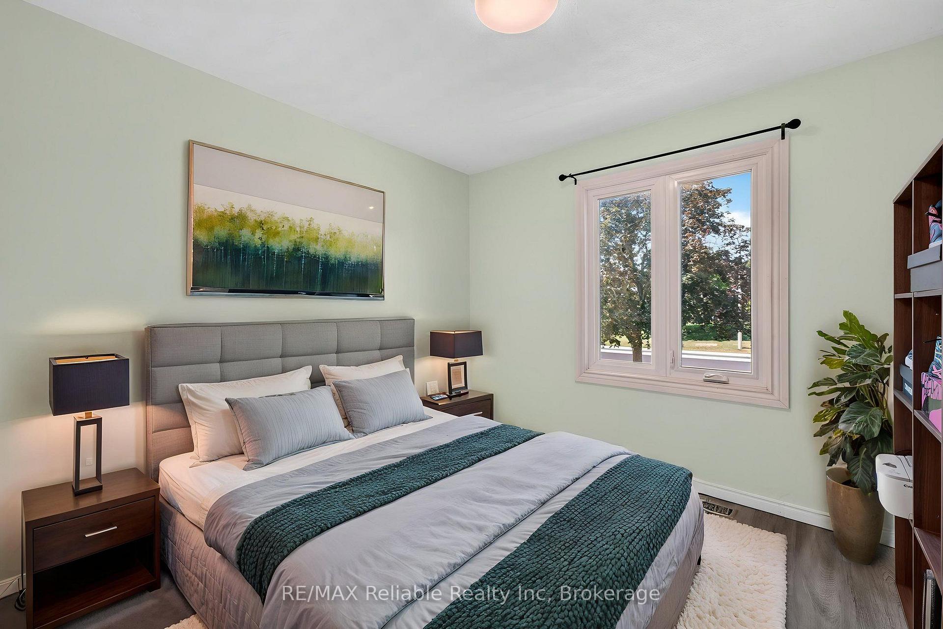 Photo 26 of 17 Suncoast Drive W, Goderich, Goderich (Town) — HOMEH
